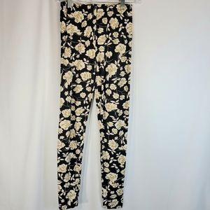 Always Black w/Floral Print Soft Leggings Size Medium